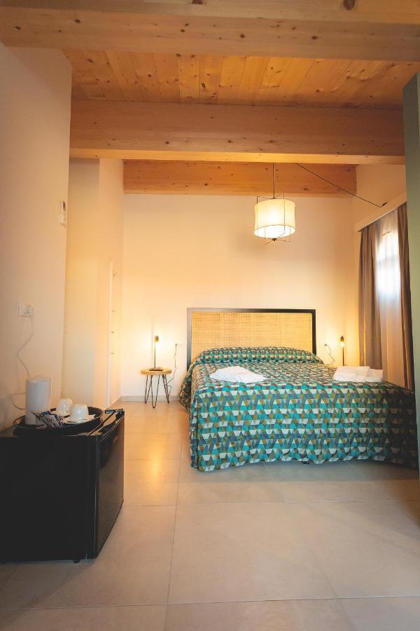Via Siena 4 - Suites & Rooms 마리나디세시나 외부 사진