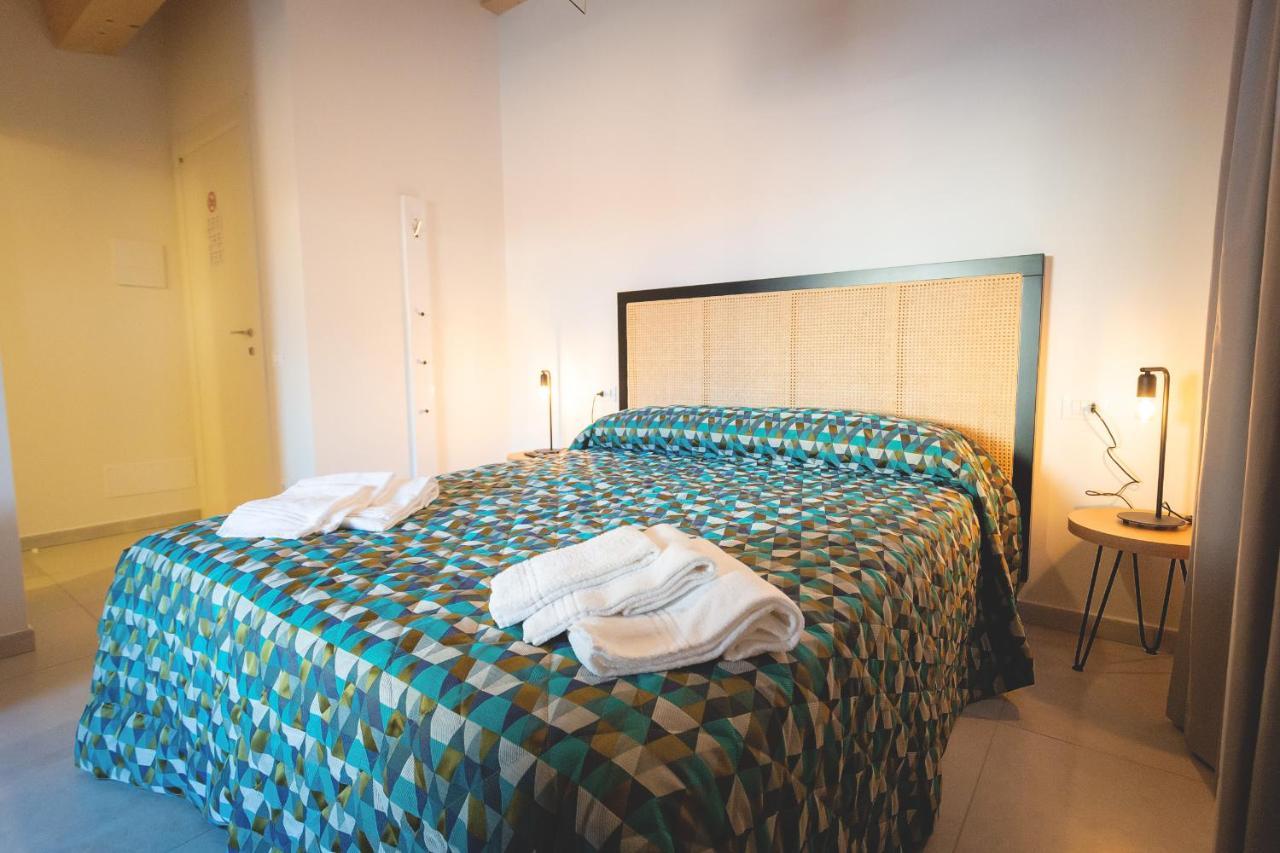Via Siena 4 - Suites & Rooms 마리나디세시나 외부 사진