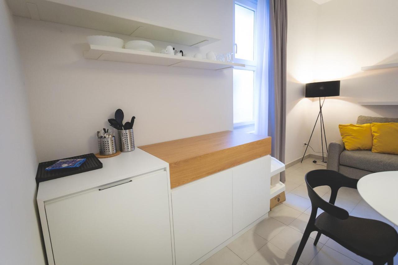 Via Siena 4 - Suites & Rooms 마리나디세시나 외부 사진