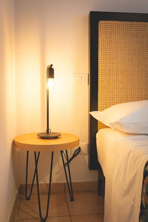 Via Siena 4 - Suites & Rooms 마리나디세시나 외부 사진
