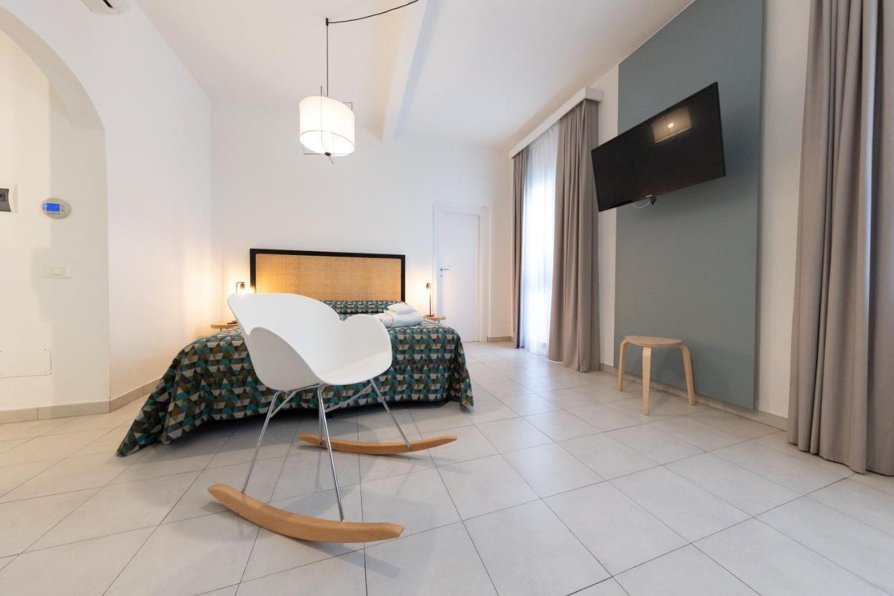 Via Siena 4 - Suites & Rooms 마리나디세시나 외부 사진