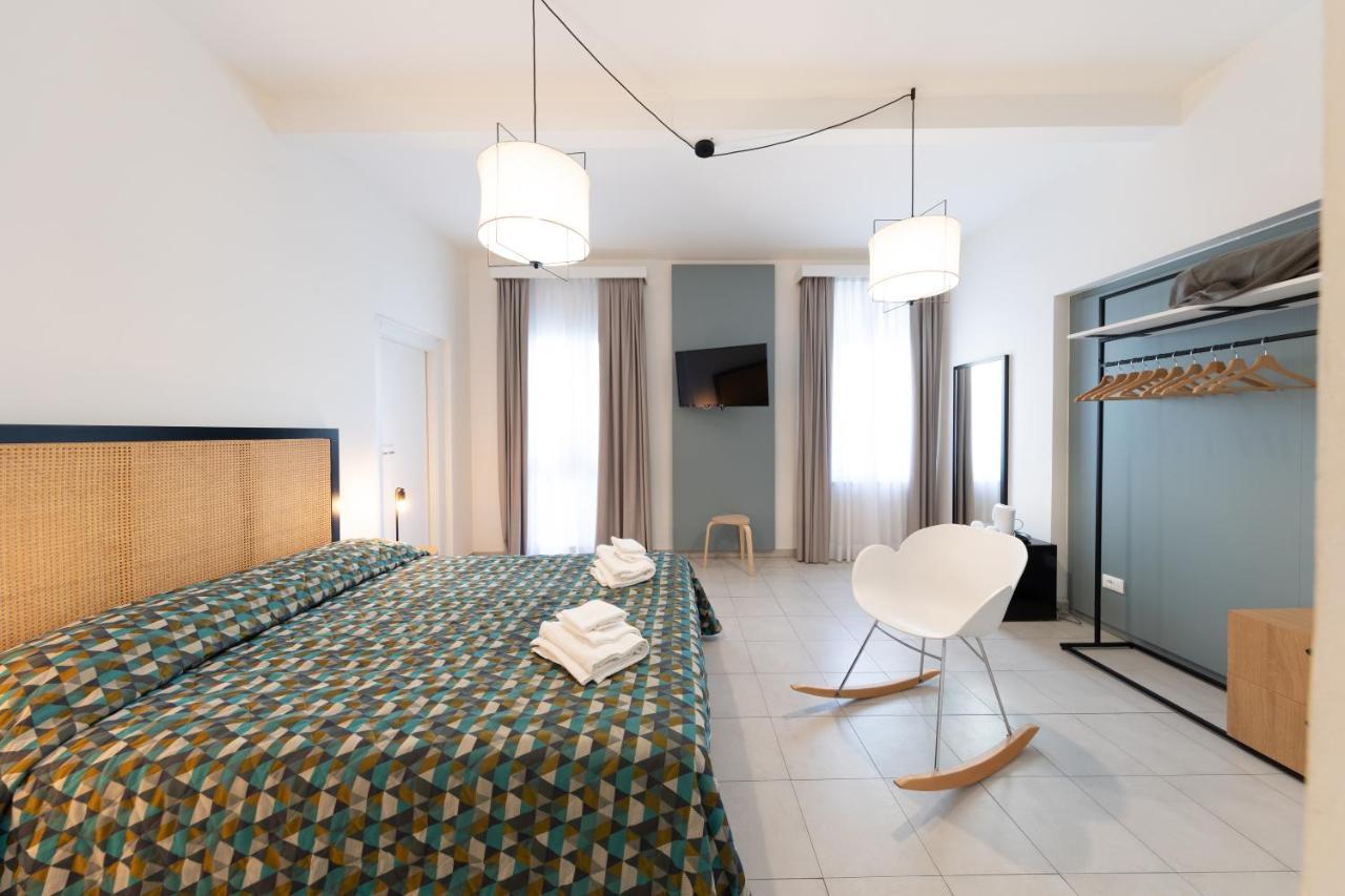 Via Siena 4 - Suites & Rooms 마리나디세시나 외부 사진